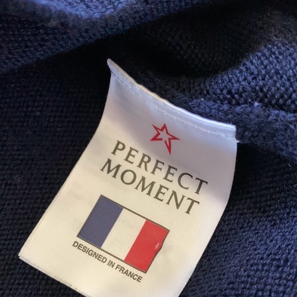 Perfect Moment Ride ski sweater in navy sz L in excellent condition - Picture 7 of 8
